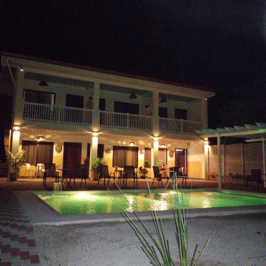 Cabinas El Colibri Puerto Carrillo Εξωτερικό φωτογραφία