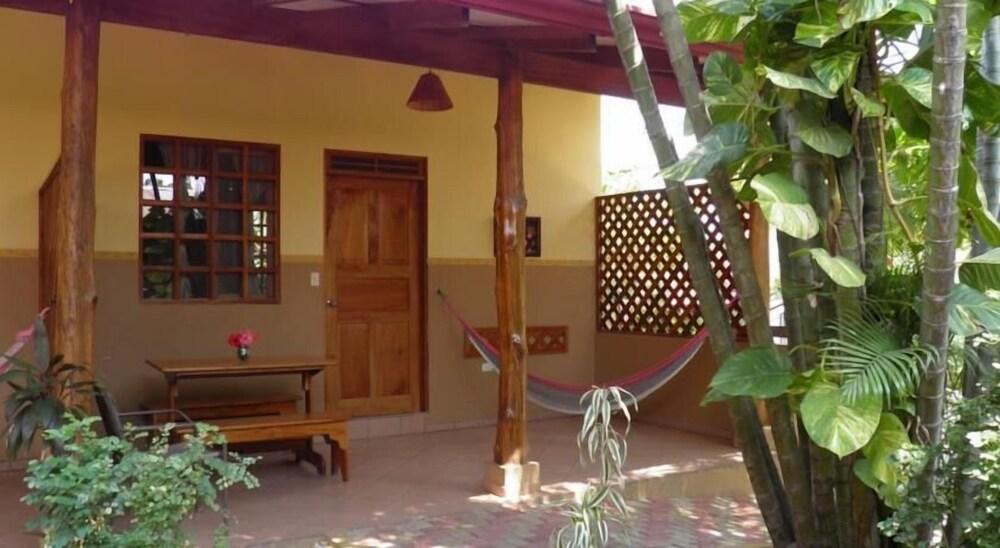 Cabinas El Colibri Puerto Carrillo Εξωτερικό φωτογραφία