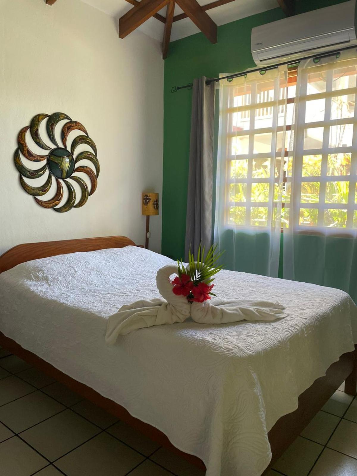 Cabinas El Colibri Puerto Carrillo Εξωτερικό φωτογραφία
